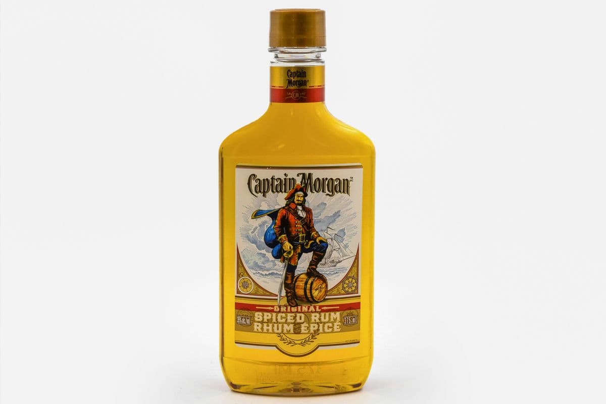 Captain Morgan Spiced Rum (1 x 375 ml)