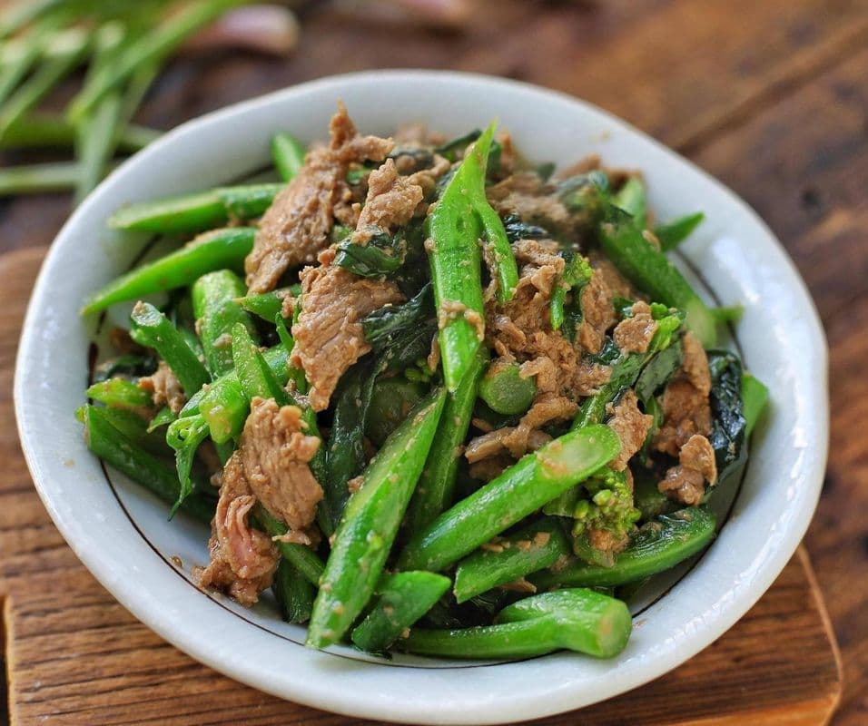 Beef with Chinese Broccoli / 芥蘭牛肉