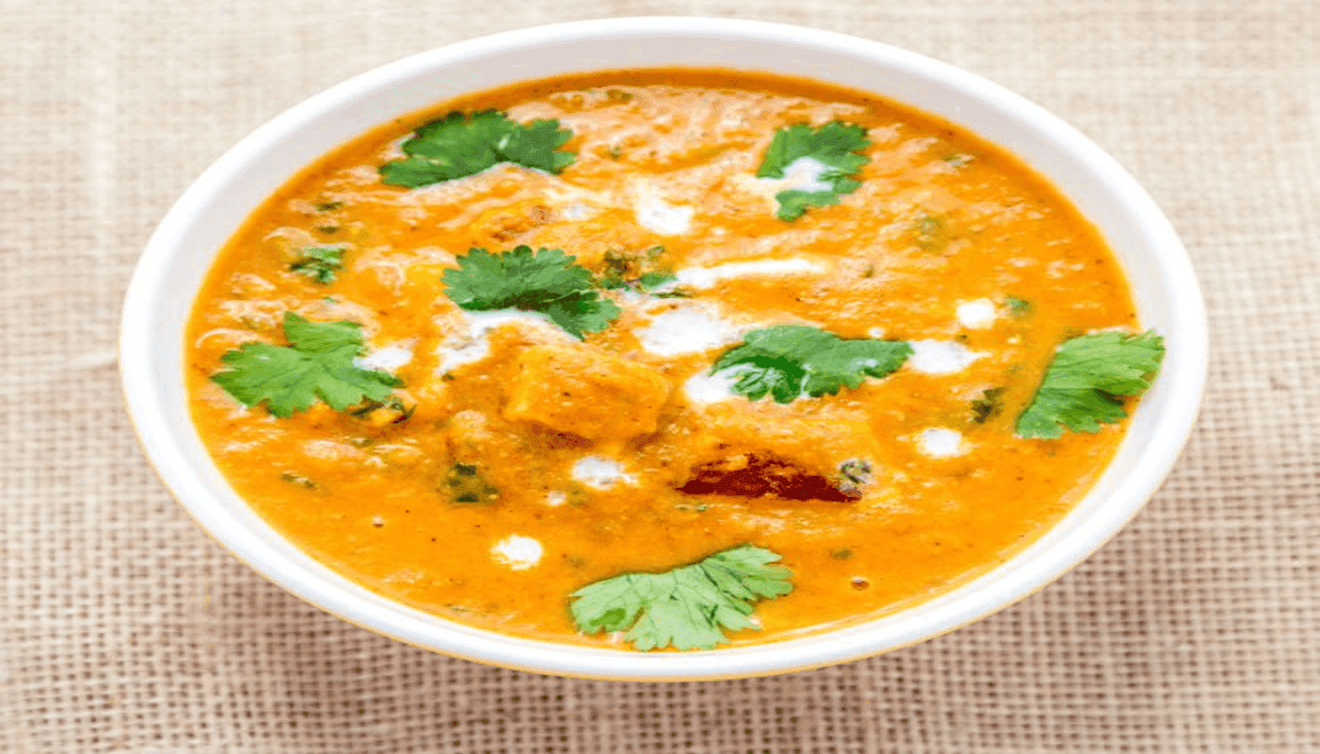 Paneer Butter Masala & a butter naan