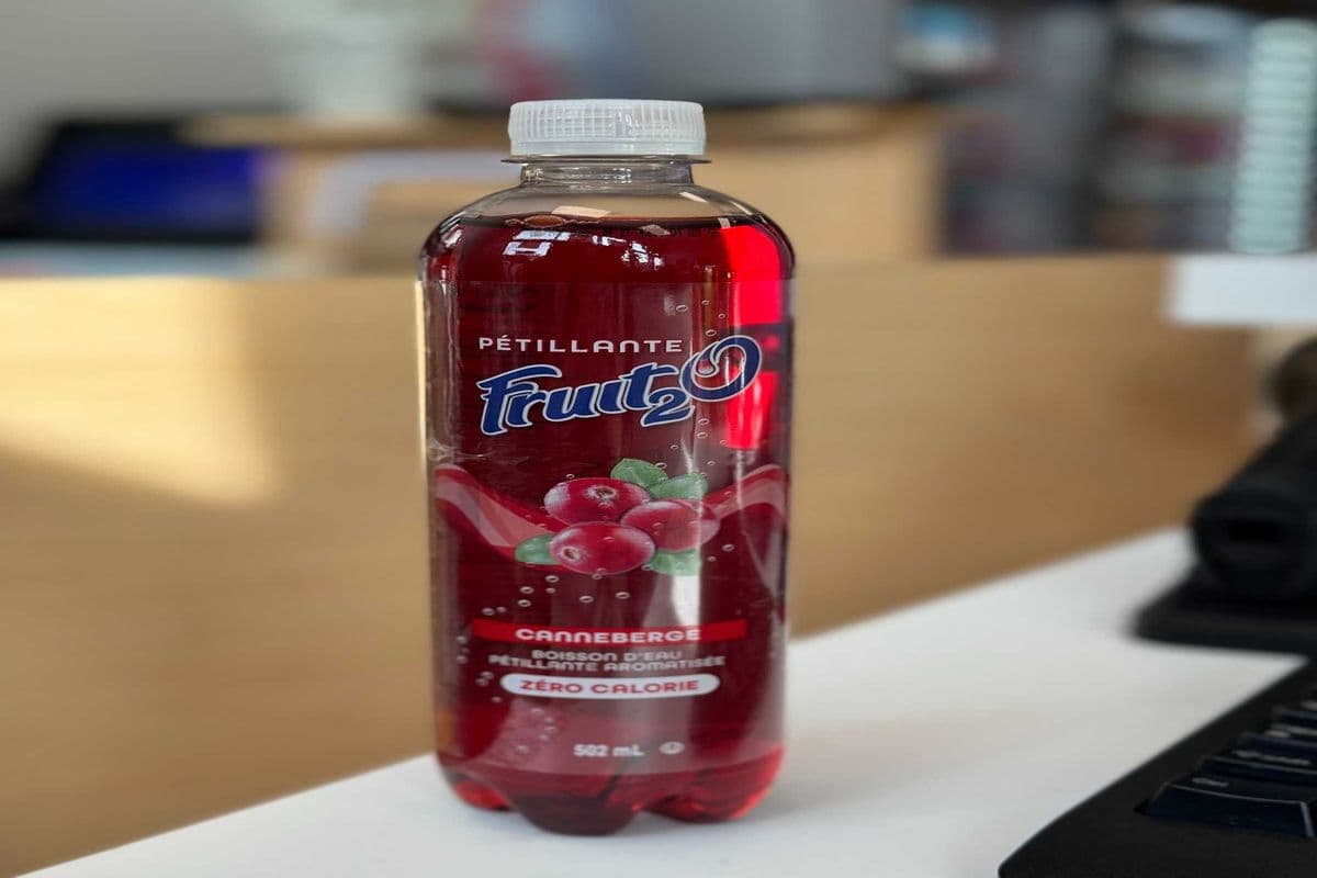 FRUIT 2 O ( CANNEBERGE) ZERO CALORIE (502ML) (0 Cal)