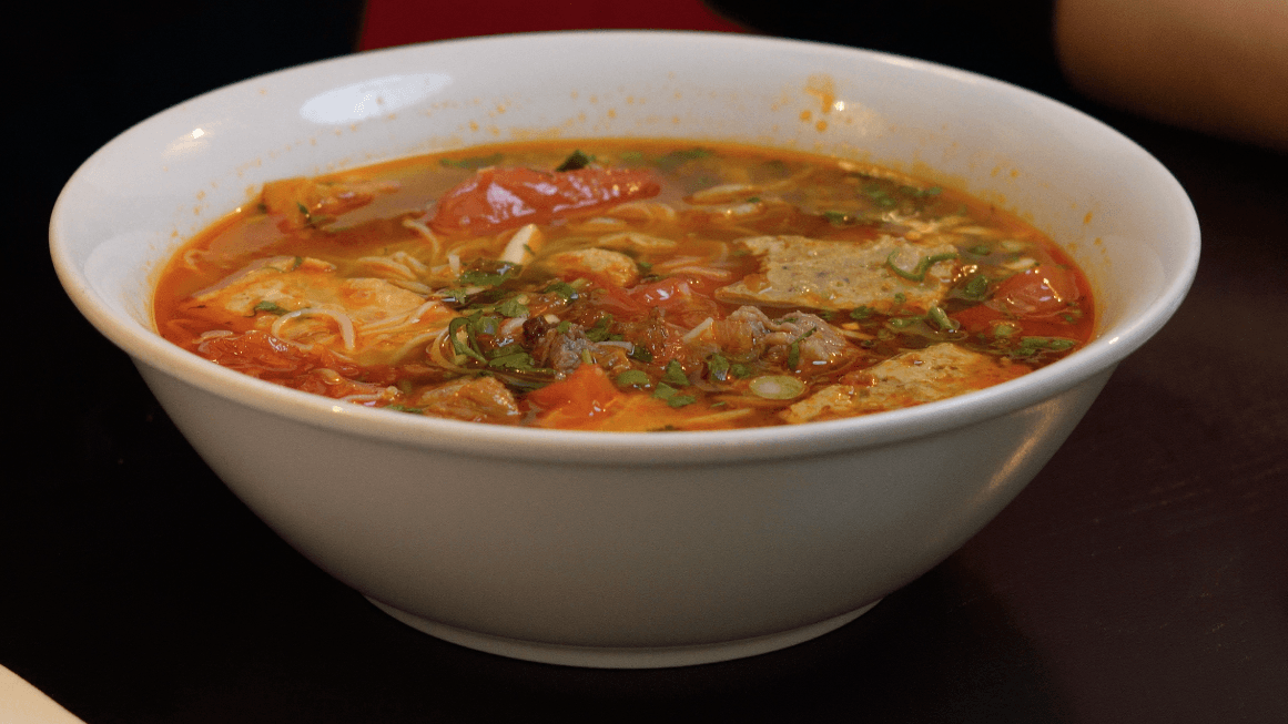 60.Bún Riêu (Crab & Pork Tomato Noodle Soup)