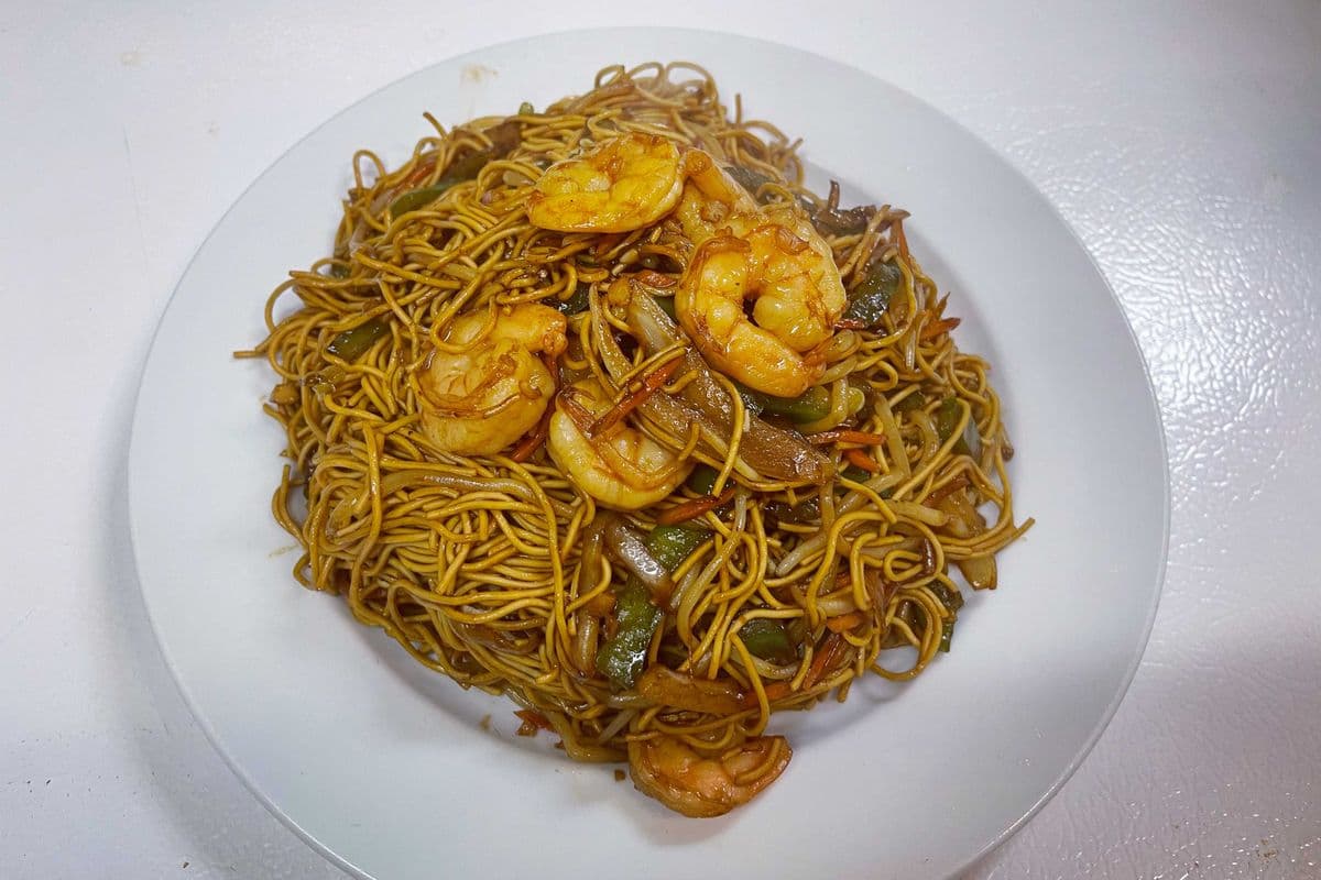 N6. Shrimp Fried Noodle