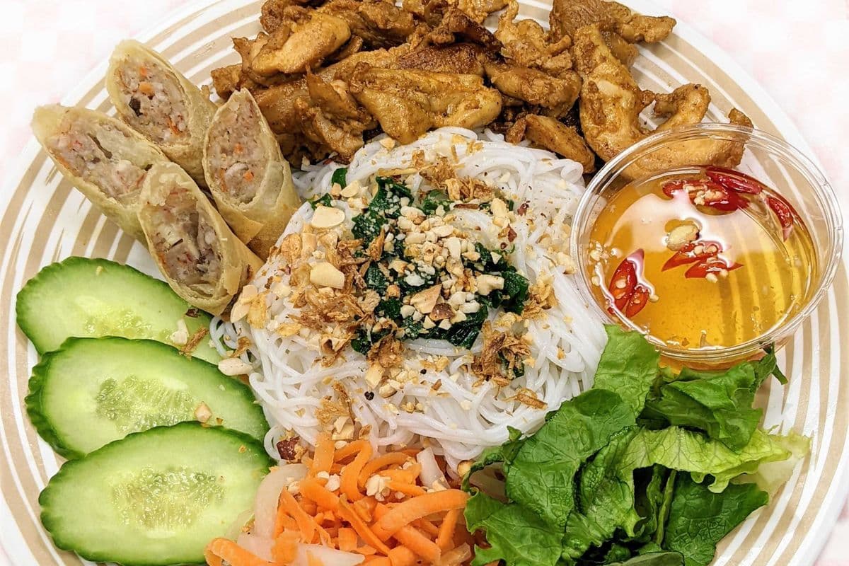 Vermicelli - Grilled Chicken & Spring Rolls