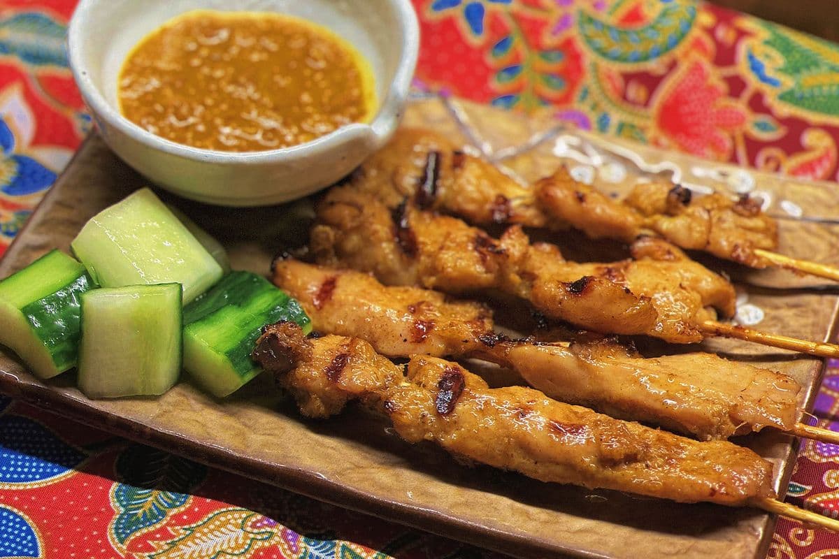 Satay (4 pcs) 沙爹 (鸡,牛串)