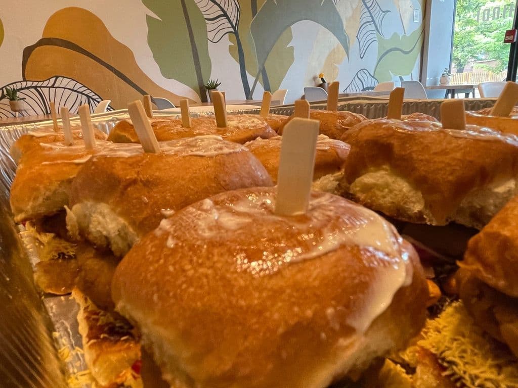 Dabeli Tray