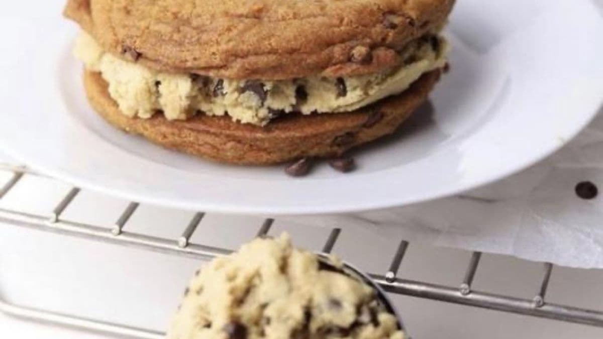 Cookie Dough Sandwich