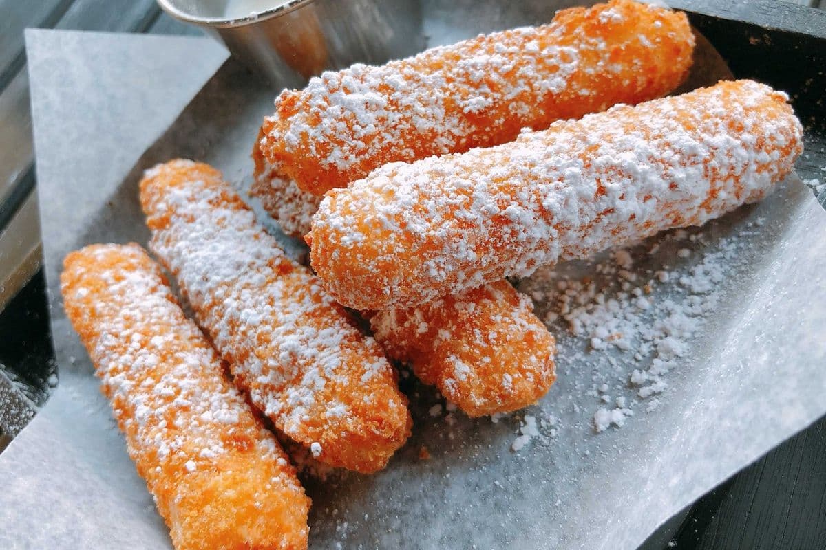 Mozzarella Cheese Stick 치즈스틱 (5 pc)