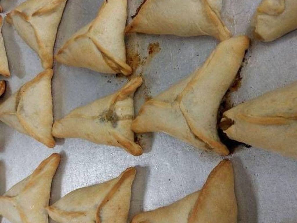 Spinach Fatayar (Turnover)