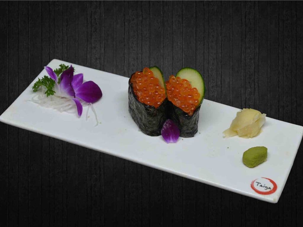 Salmon Roe Sushi (2pcs)