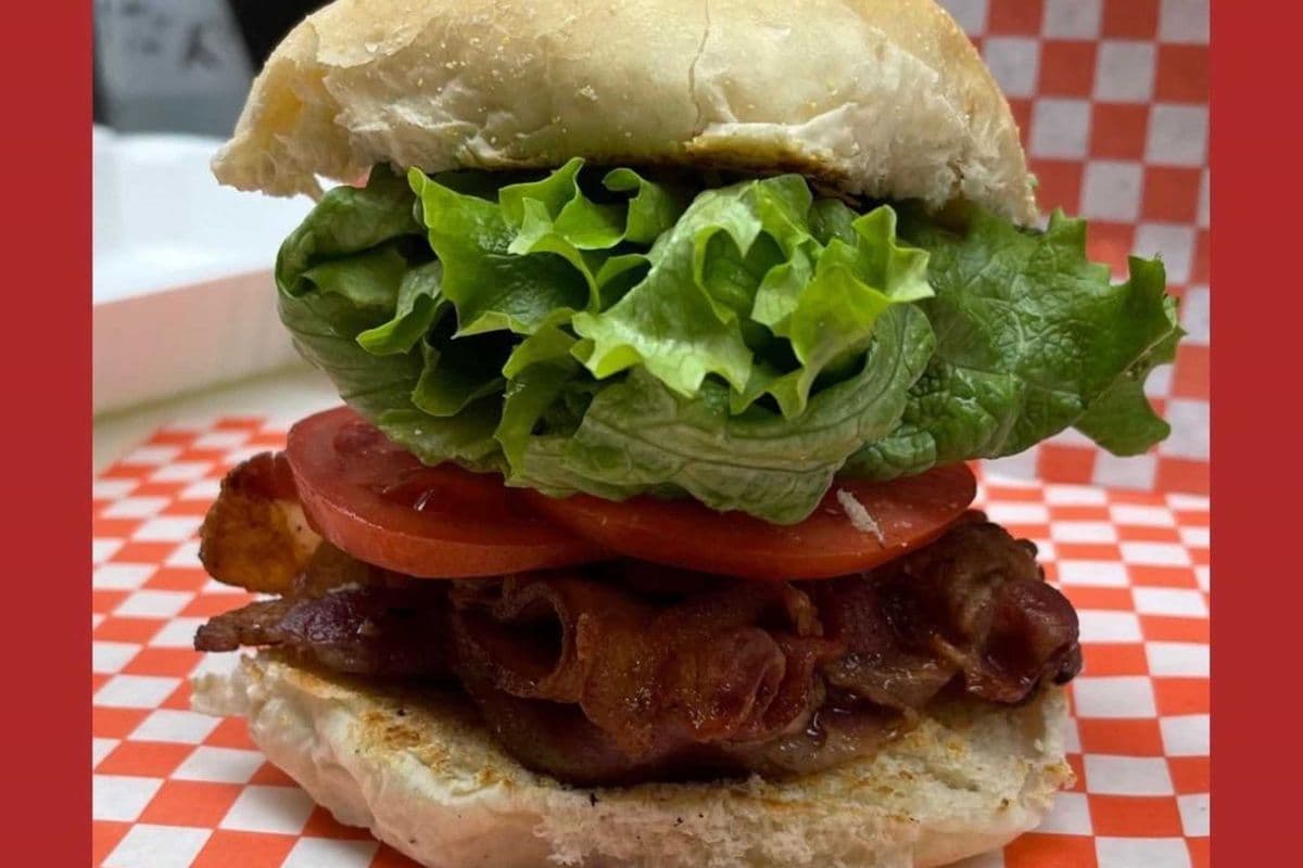 Toasted BLT on a Bun