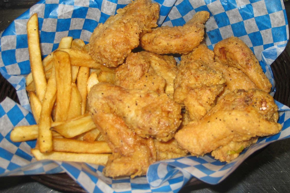 Plain Chicken Wings and Fries