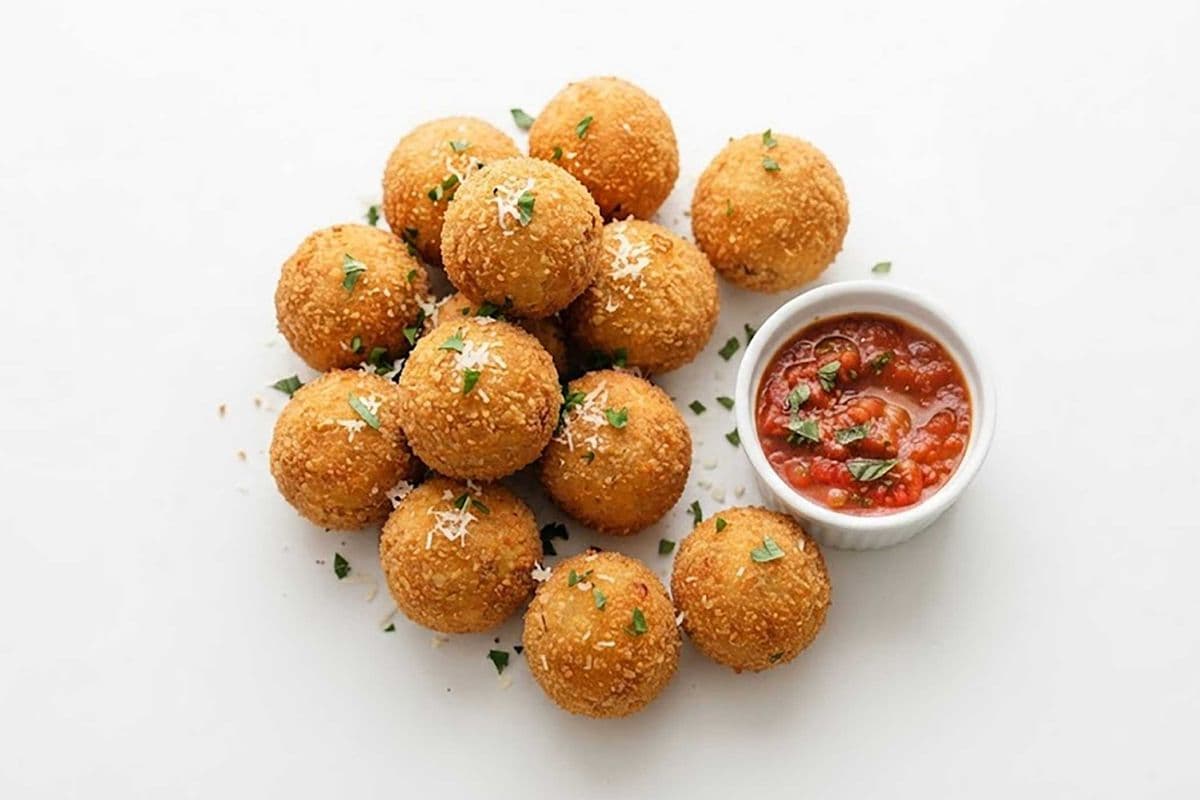 60 Arancini + 5 Dips ($11 Per Dozen)