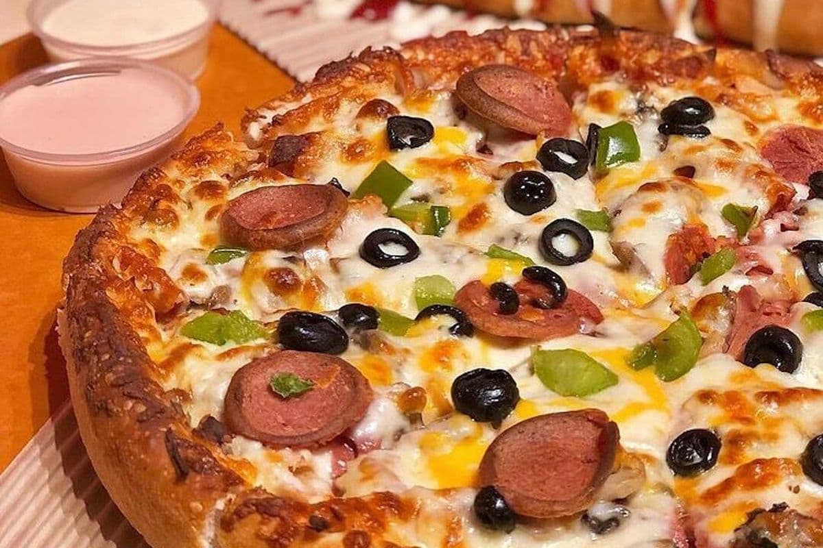 5. Large Supreme Mix Pizza (Vije)