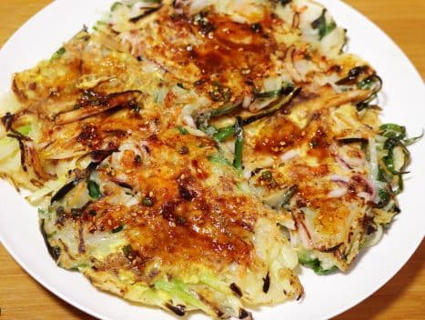 Seafood Pancake (Seefood Pancake w/ soy sauce on the side)