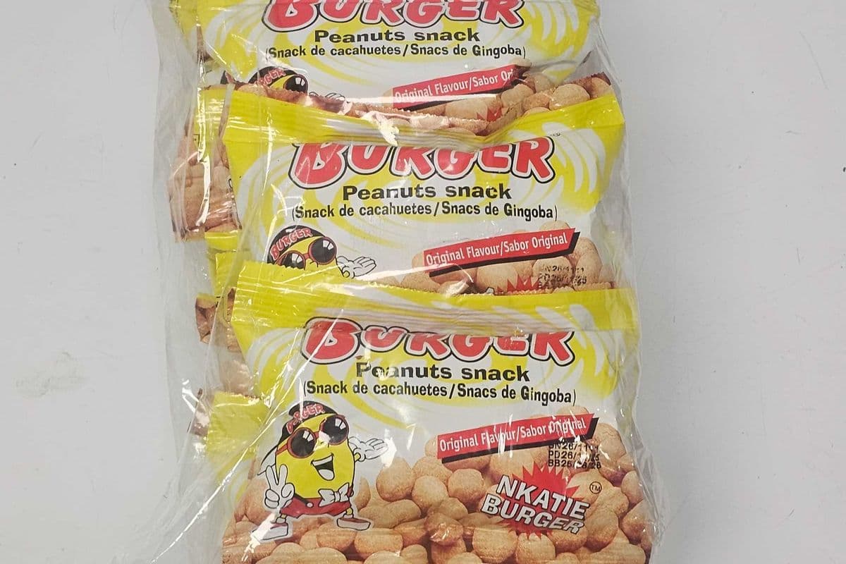 Burger Peanuts Snack (12 packs)