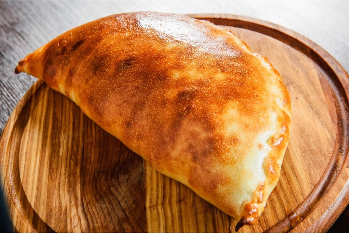 Malai Chicken Calzone