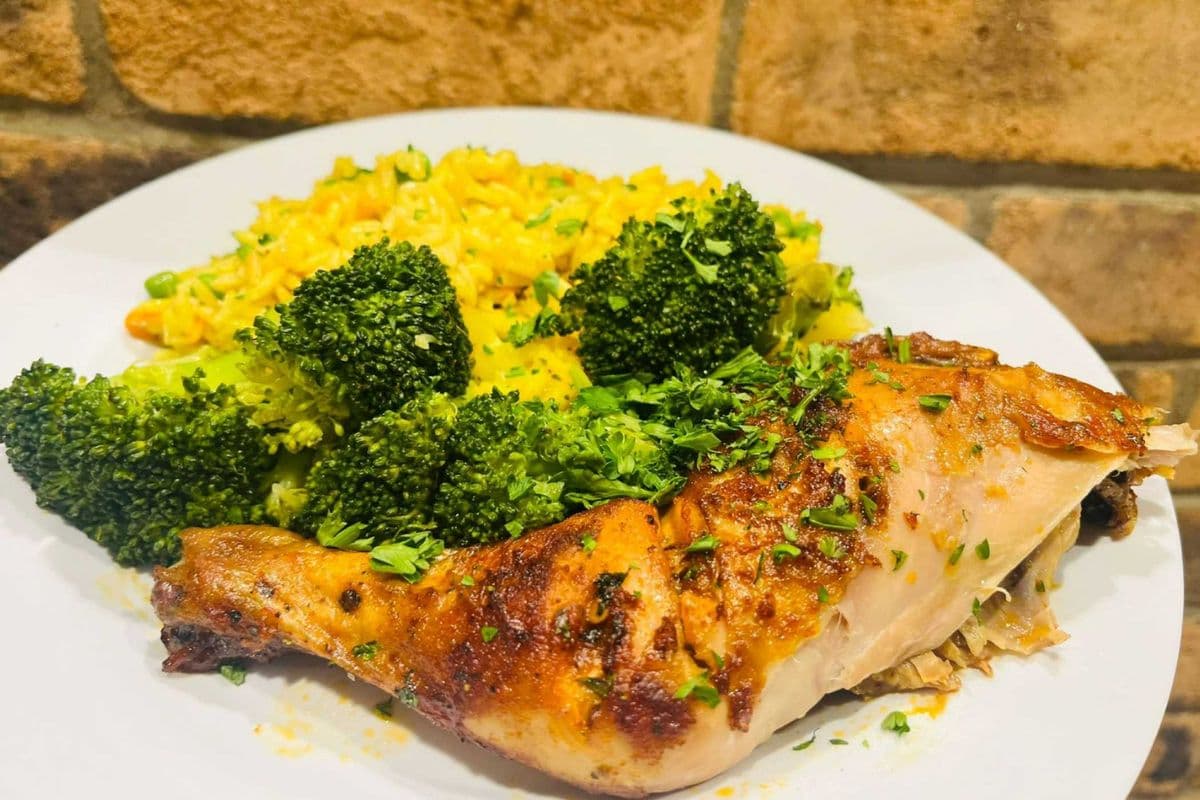 1/4 Oven Roasted Chicken Leg Dinner