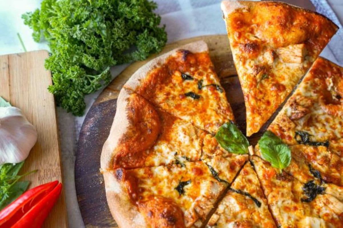 Extra-Large (16'') Butter Paneer Veg pizza