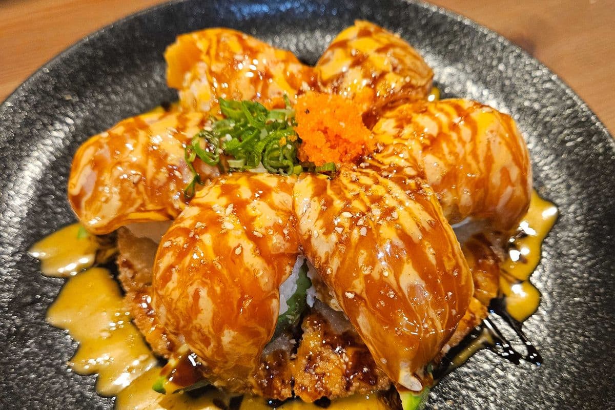 CRAB SALMON PIZZA