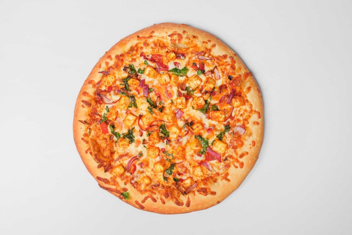Large Butter Paneer Pizza
