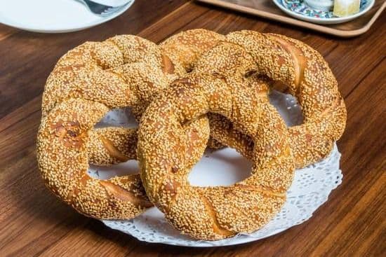 Handmade Sesame Twisted Bagel (Simit)