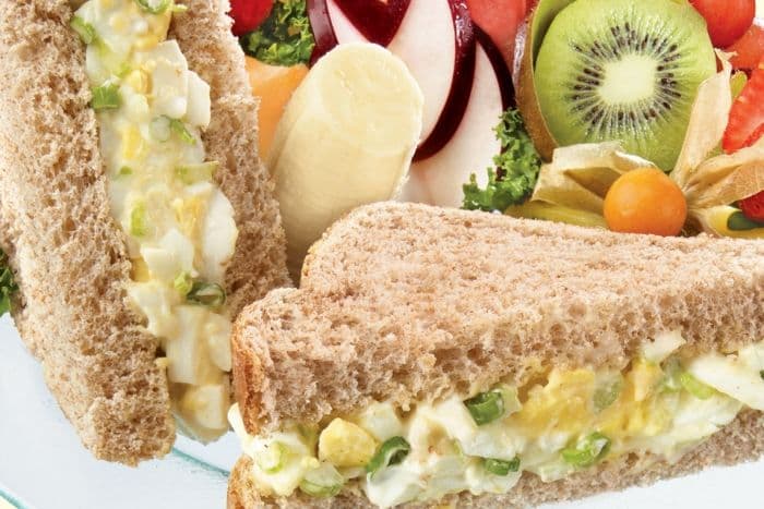 Midi Dolores avec fruits frais