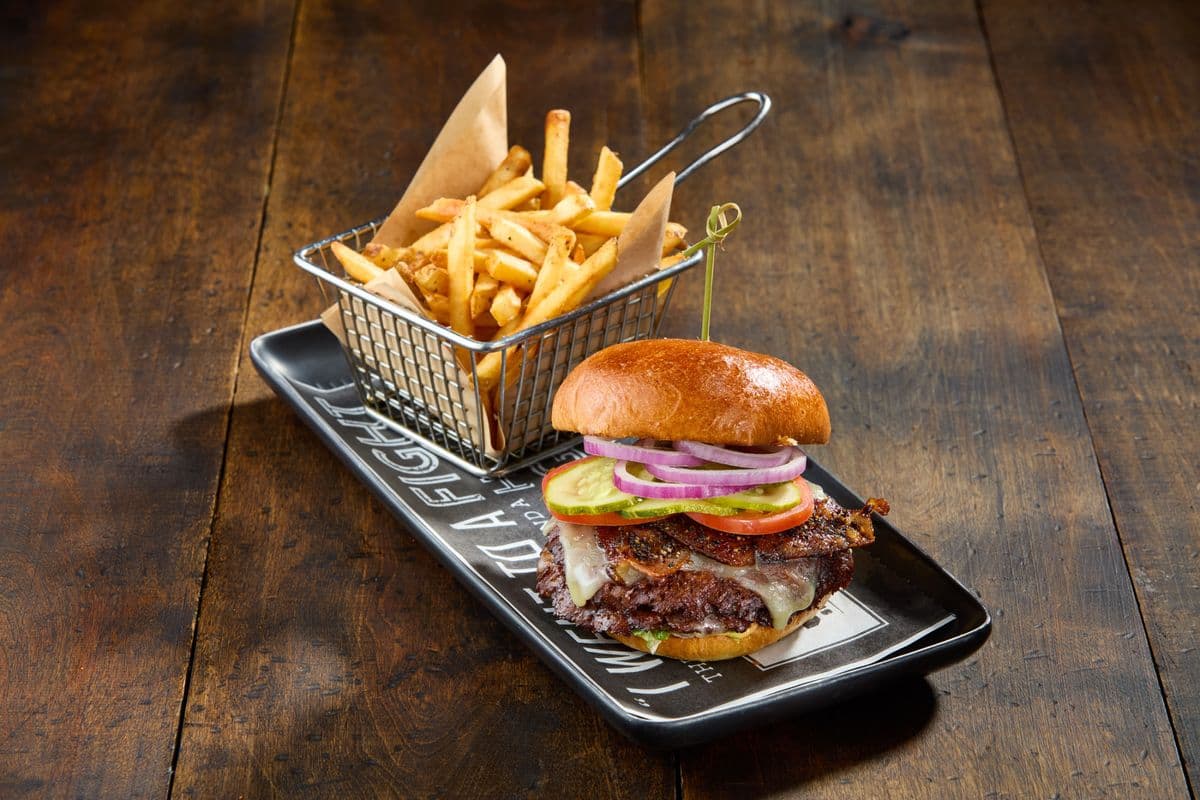 Maple Bacon & Cheddar Burger