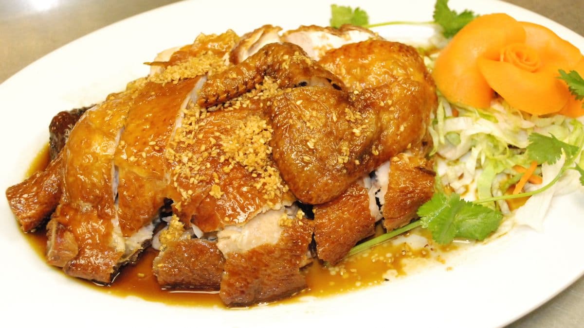 #932 Crispy Chicken with Dry Garlic & Special Soya Sauce