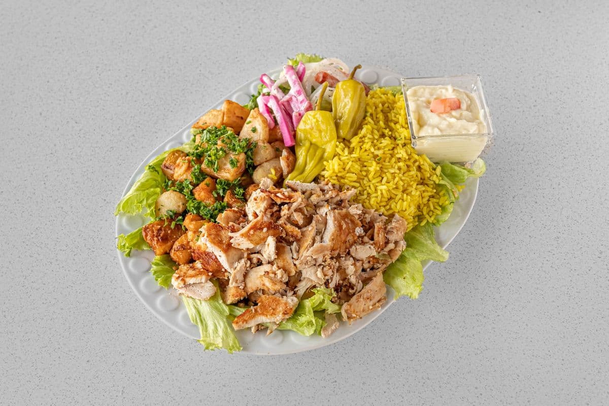 Assiette de poulet shish taouk / Chicken Shish Taouk Plate