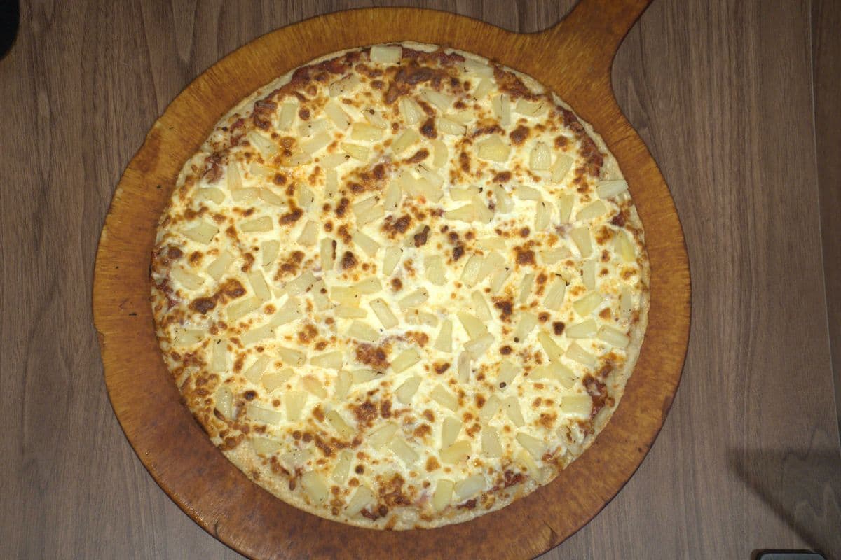 Supreme Hawaiian Pizza