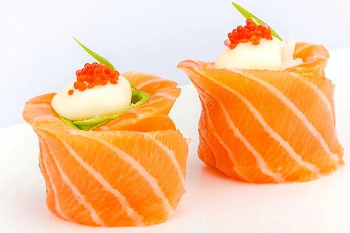 49. Salmon Rose Nigiris (2 pcs)