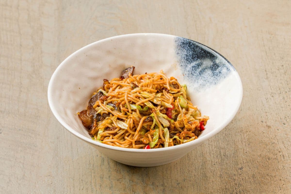 腊肉炒粉 Fried Rice Noodle With Smoke Pork Belly