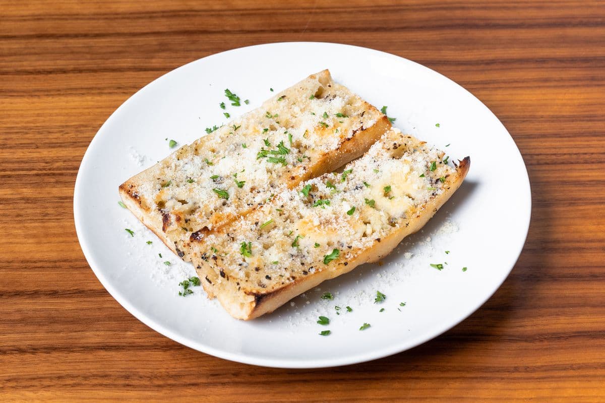 Pain à la truffe et à l'ail / Truffle Garlic Bread