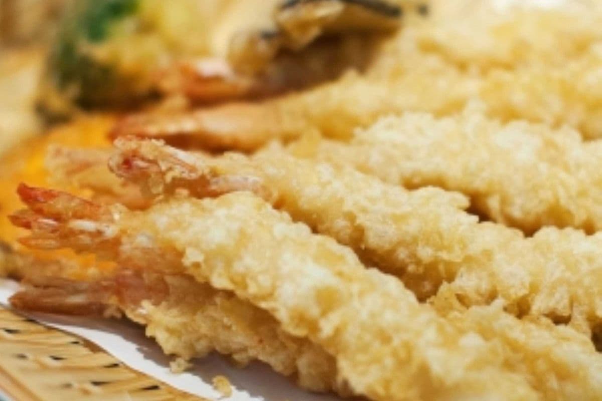 7. Deep Fried Shrimp with Tempura - กุ้งทอดเทมปุระ