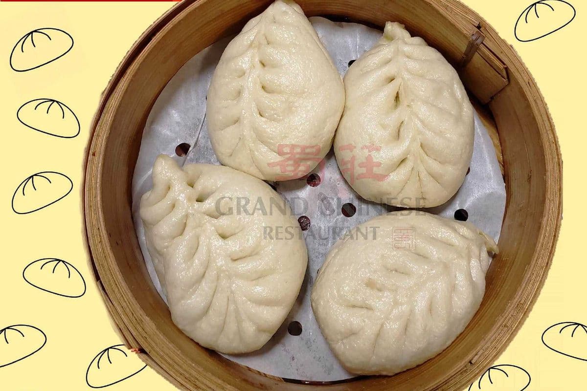 D4. Vegetable Buns (4 pcs)