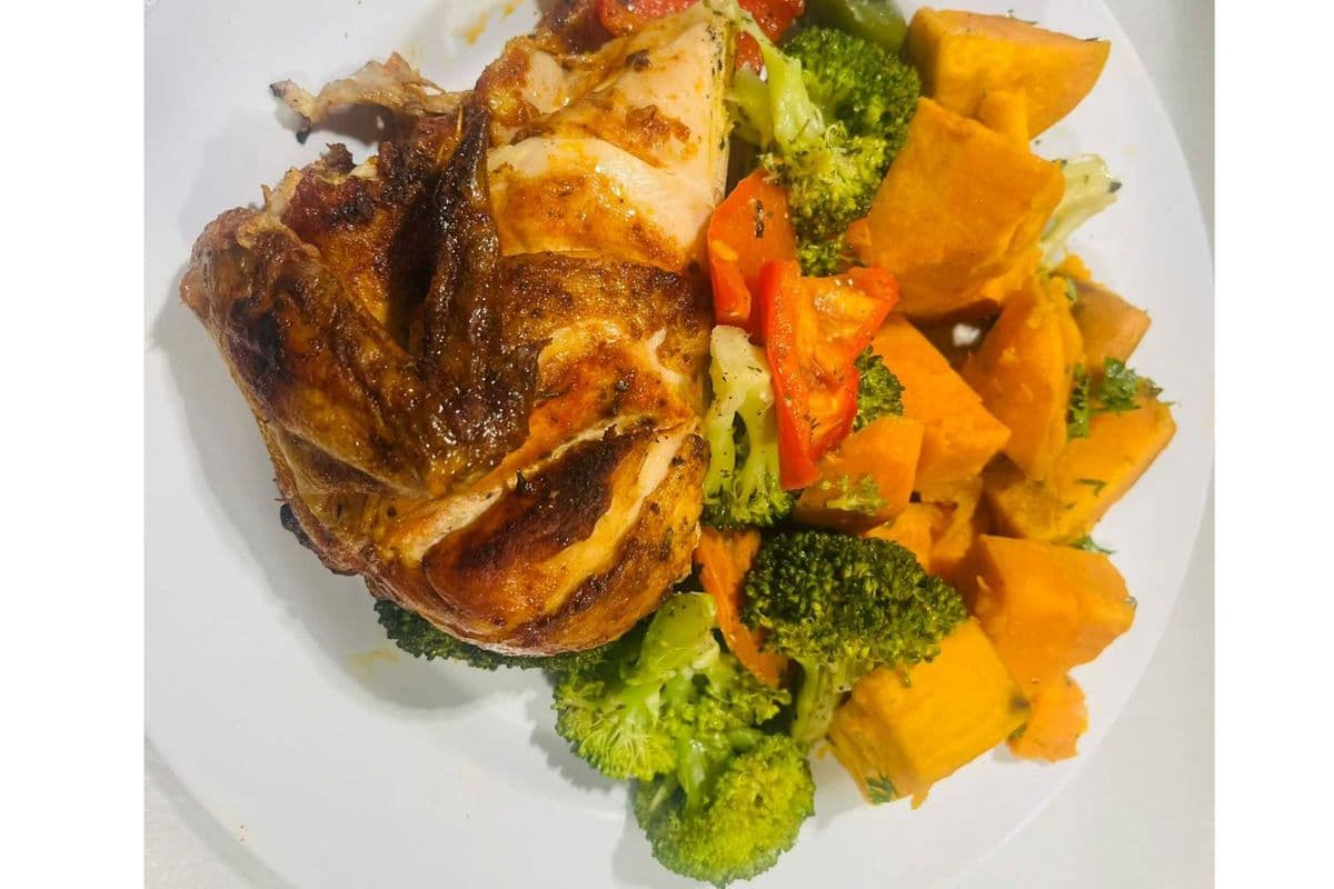 1/4 Oven Roasted Chicken Breast Dinner