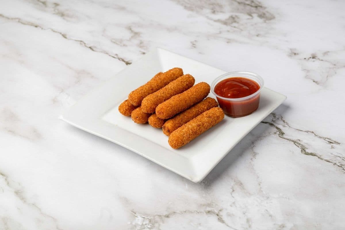 7. Mozzarella Sticks (8 pcs)