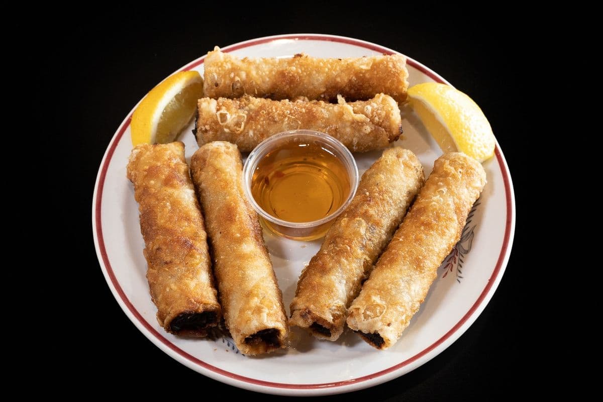 Deep Fried Spring Rolls (4 pcs)