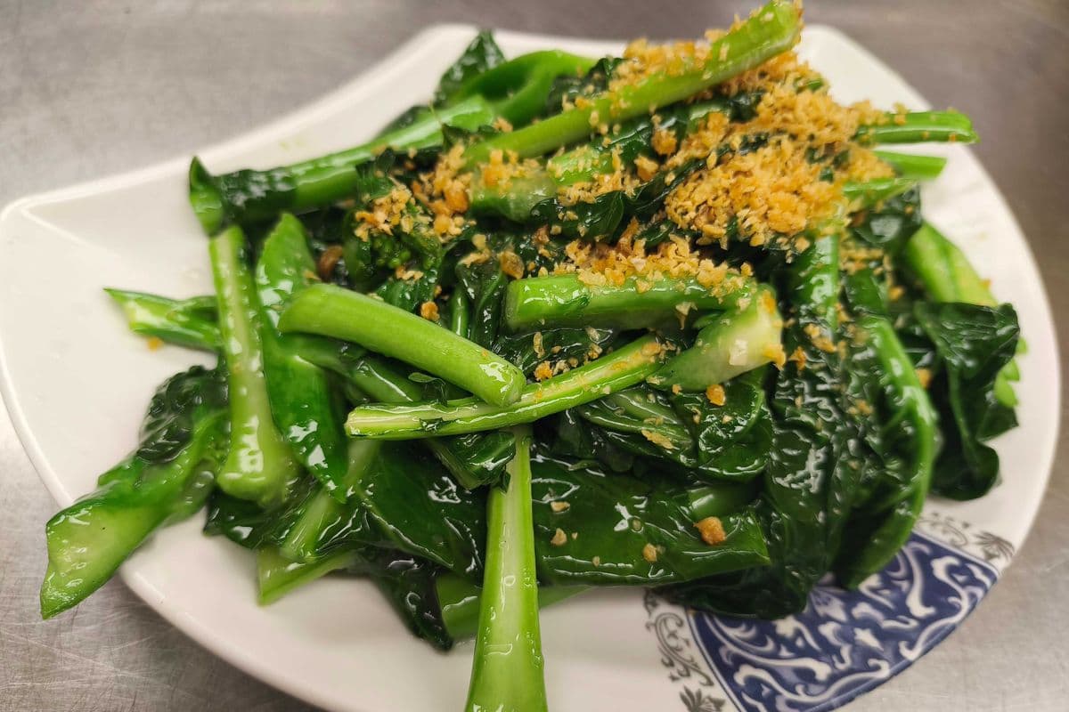 169. Yuchoy with Garlic Sauce