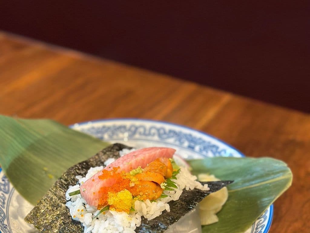 Toro & Uni Handroll
