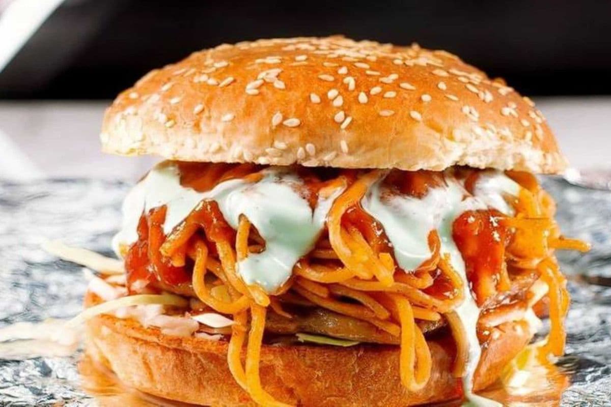 Noodle Burger