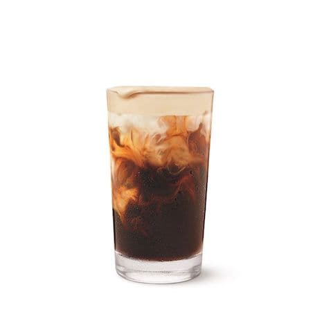 Petit Café infusé à froid au caramel anglais avec mousse d’espresso