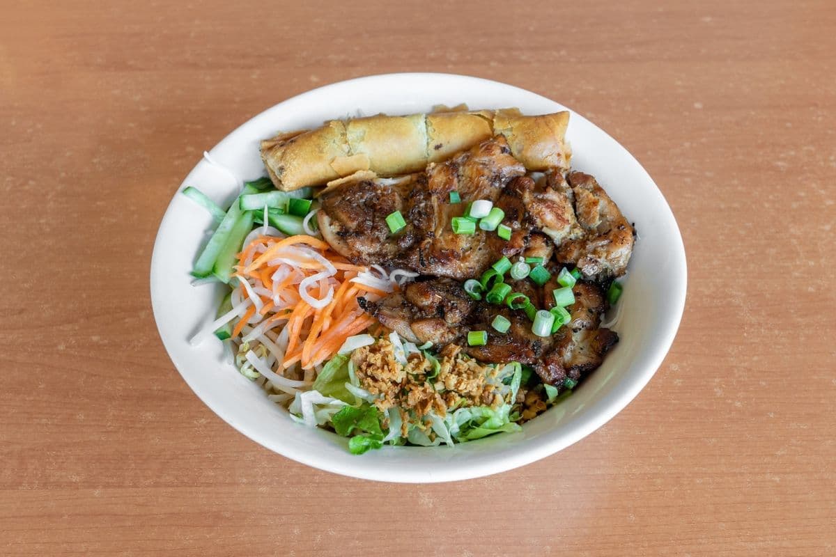 37. Grilled lemongrass chicken and spring roll - Bun Ga Nuong, Cha Gio