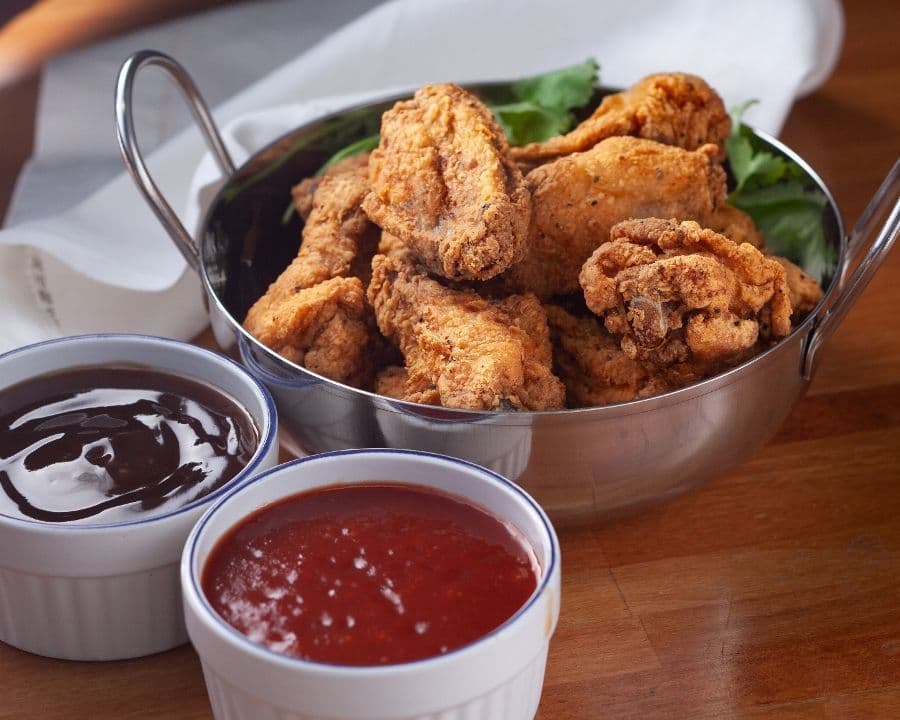 CHICKEN WINGS DOZEN