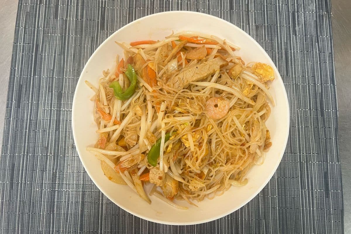 Honk Kong Style Rice Noodles