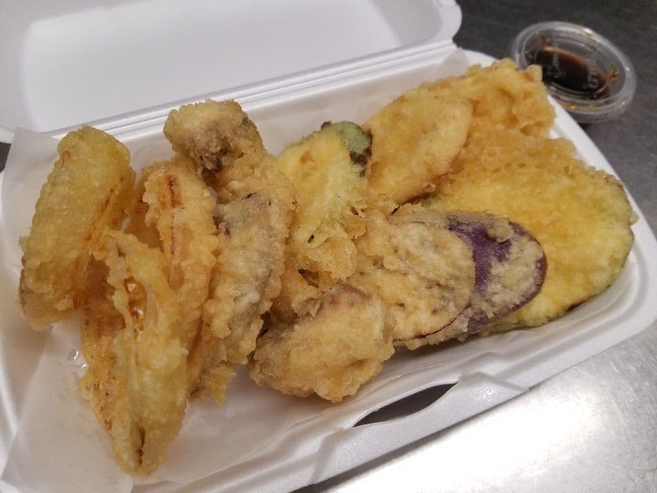 Légumes frits (8 mcx) / Fried Vegetables (8 pcs)