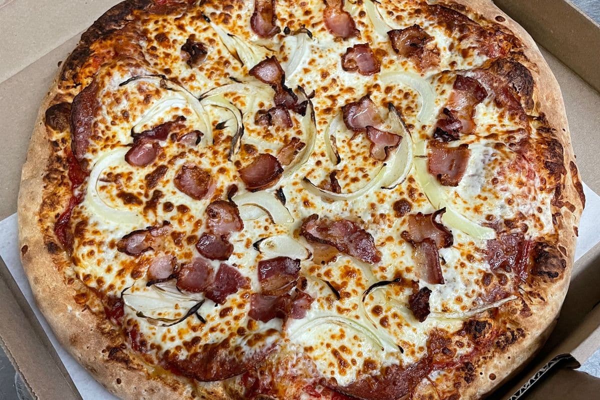 Deux pizzas 12" / Two Pizzas 12"