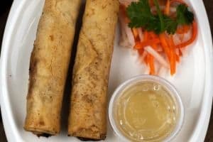 Chicken Spring Roll (1 pc)