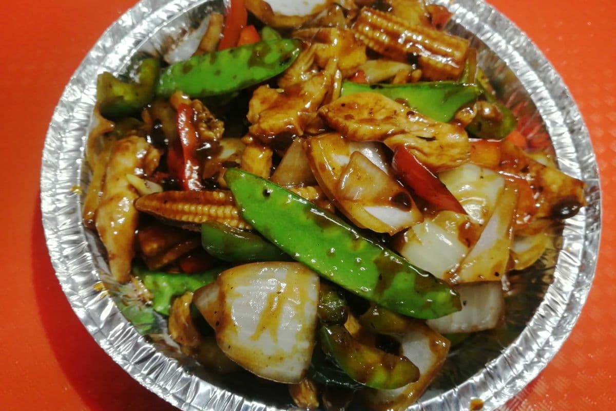 C71. Sliced Chicken in Black Bean Sauce