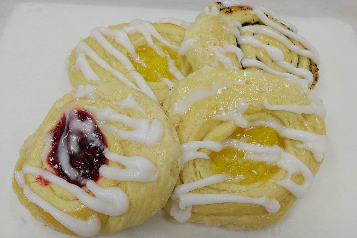 Assorted Danishes (Pack of 4)